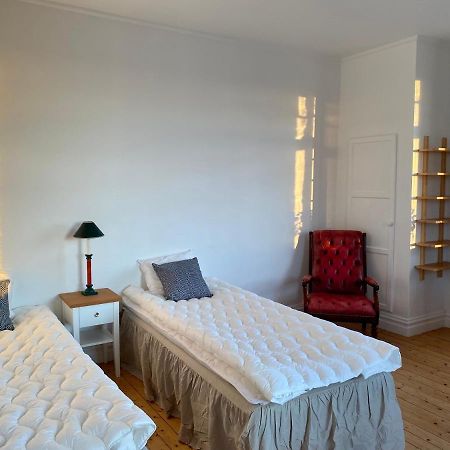 Apartament Laegenhet Med Havsutsikt Strömstad Zewnętrze zdjęcie