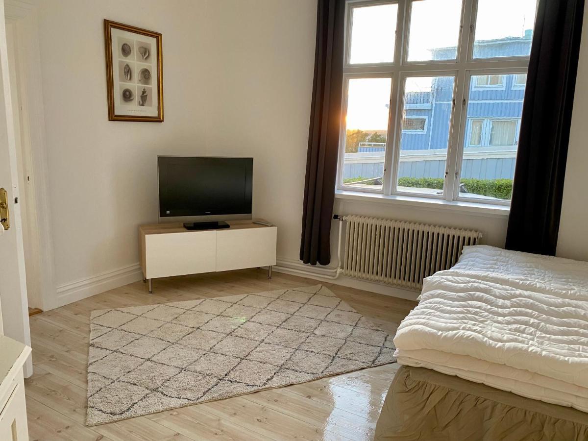 Apartament Laegenhet Med Havsutsikt Strömstad Zewnętrze zdjęcie